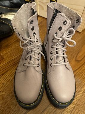 Side zip Dr martens